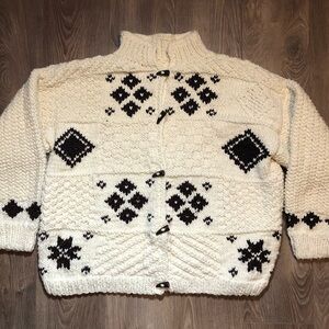 ♥️HOST PICK♥️Handmade Cream & Brown Knit Sweater